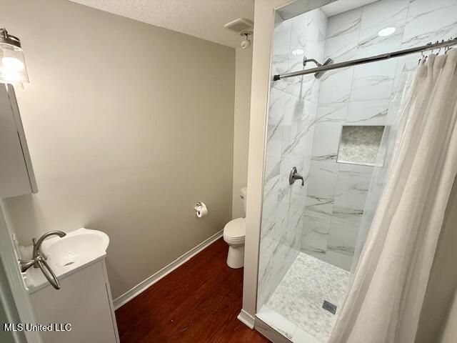 1010 Legion Lane, Ocean Springs, MS 39564