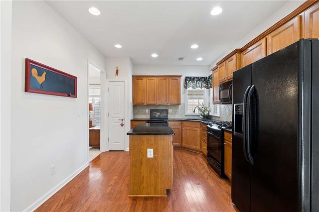 6233 Azalea Way, Hoschton, GA 30548