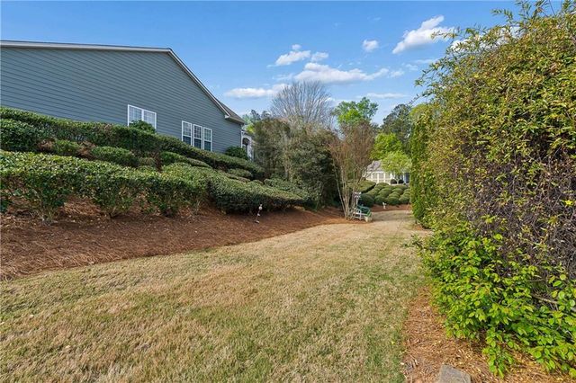 6233 Azalea Way, Hoschton, GA 30548