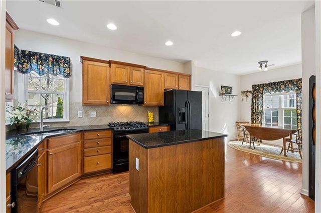 6233 Azalea Way, Hoschton, GA 30548