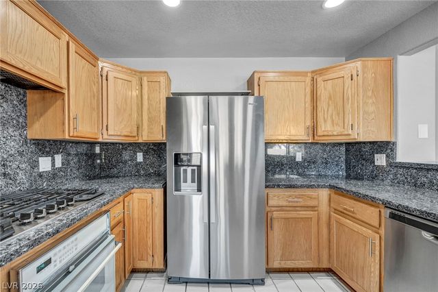 2016 Silverton Drive, Henderson, NV 89074