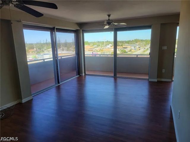 4803 Sunset CT 402, Cape Coral, FL 33904