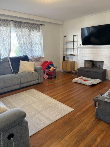 344 E Penn Street, Long Beach, NY 11561