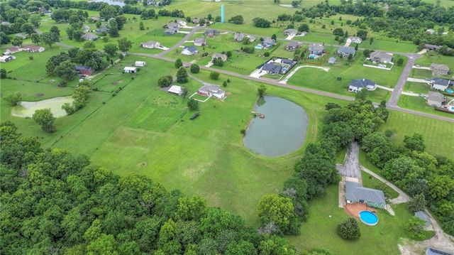 24317 Trail Ridge Pass, Cleveland, MO 64734