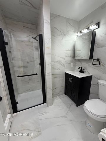 14 W 3rd Street, Keyport, NJ 07735