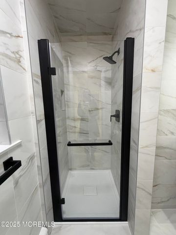 14 W 3rd Street, Keyport, NJ 07735