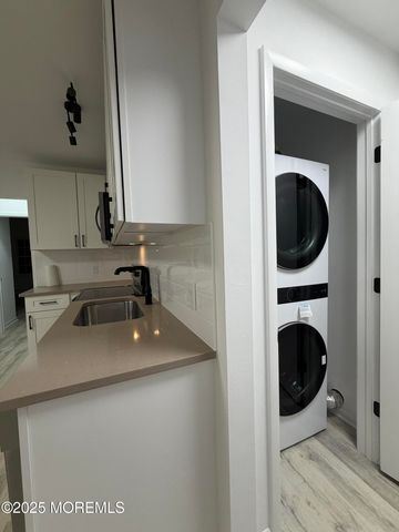 14 W 3rd Street, Keyport, NJ 07735