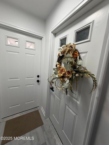 14 W 3rd Street, Keyport, NJ 07735