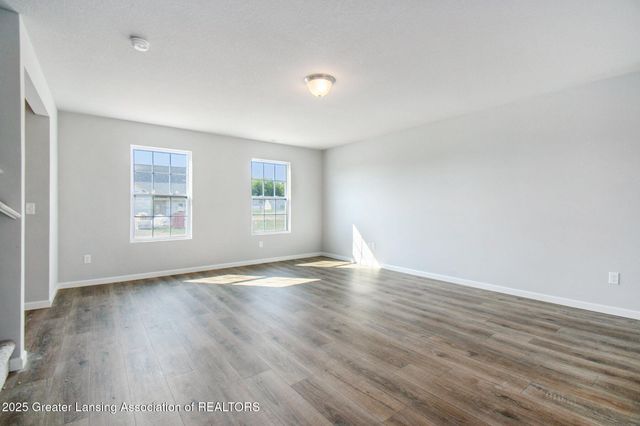 601 Muirfield Drive, Eaton Rapids, MI 48827