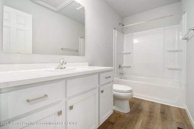 601 Muirfield Drive, Eaton Rapids, MI 48827