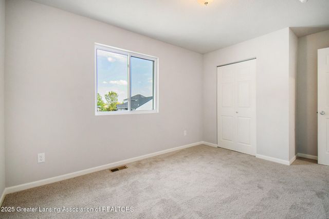 601 Muirfield Drive, Eaton Rapids, MI 48827