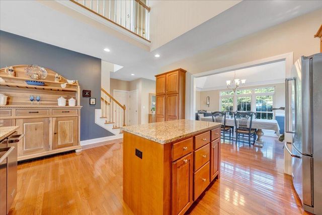 25 Lands End CIR, Union Hall, VA 24176