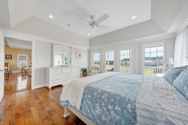 25 Lands End CIR, Union Hall, VA 24176