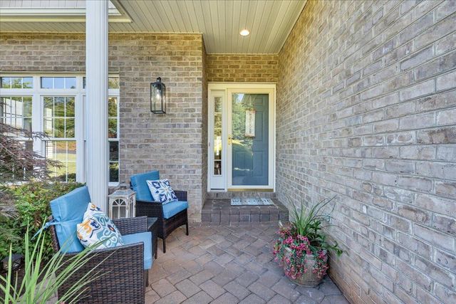 25 Lands End CIR, Union Hall, VA 24176
