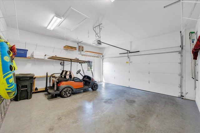 25 Lands End CIR, Union Hall, VA 24176