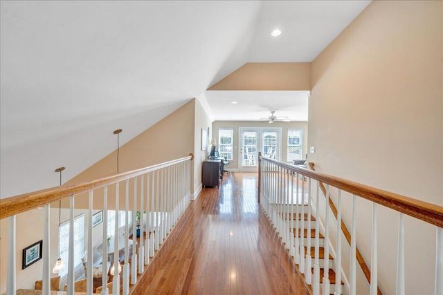 25 Lands End CIR, Union Hall, VA 24176