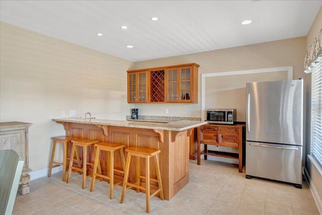 25 Lands End CIR, Union Hall, VA 24176