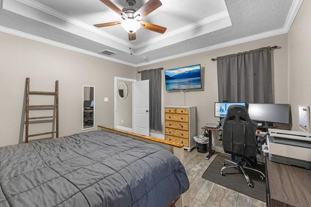 2418 Hollywood Avenue, Liberty, TX 77575