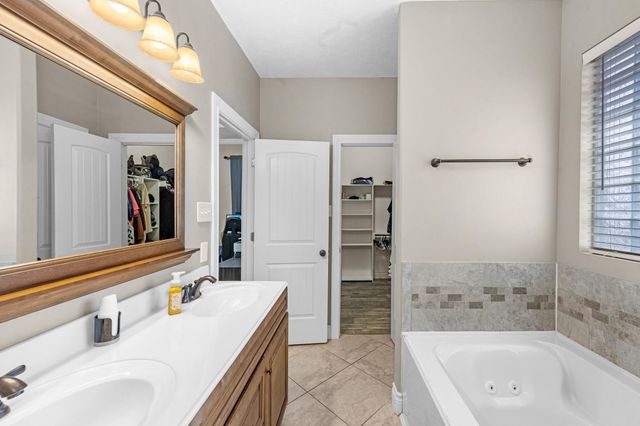 2418 Hollywood Avenue, Liberty, TX 77575