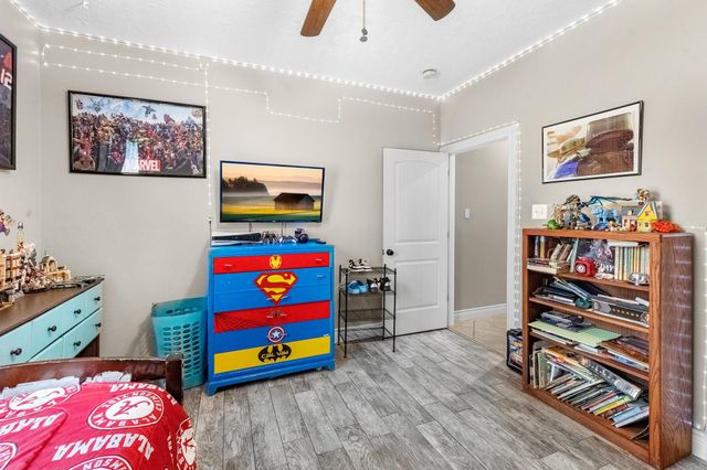 2418 Hollywood Avenue, Liberty, TX 77575