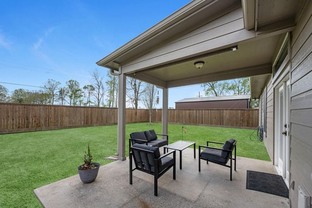 2418 Hollywood Avenue, Liberty, TX 77575