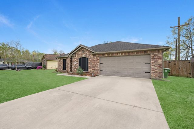 2418 Hollywood Avenue, Liberty, TX 77575