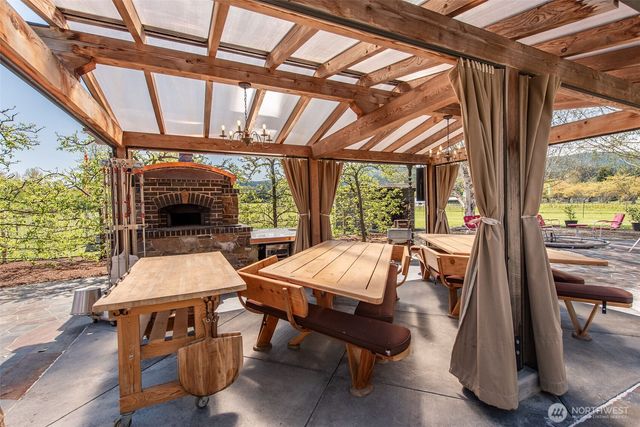231 River Run Road, Sequim, WA 98382