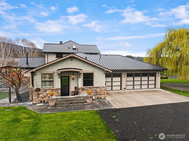 231 River Run Road, Sequim, WA 98382