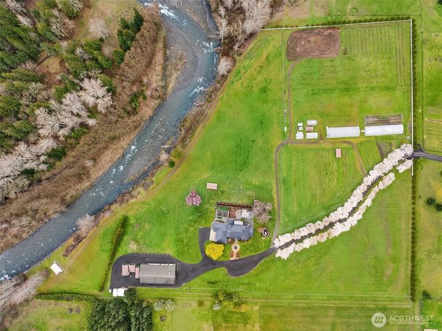 231 River Run Road, Sequim, WA 98382