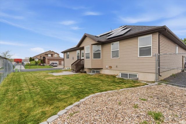 4521 W 5625 S, Hooper, UT 84315