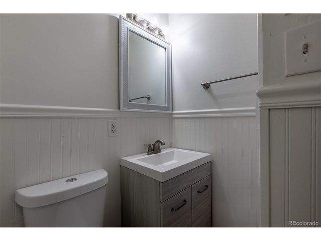 5810 S Greenwood St, Littleton, CO 80120