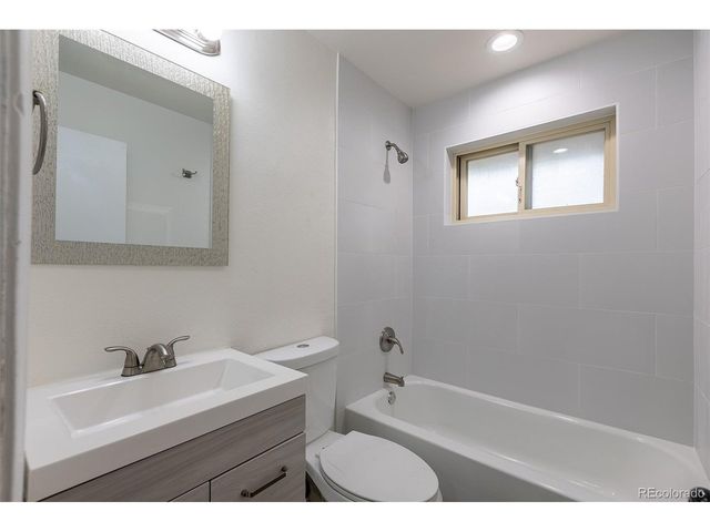 5810 S Greenwood St, Littleton, CO 80120