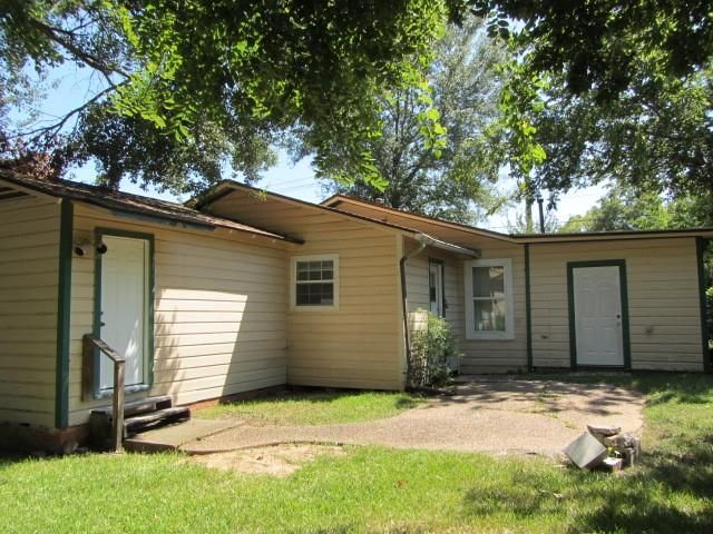 1310 16th Street, Huntsville, TX 77340