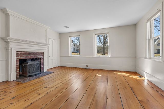 85 Academy Road, Thetford, VT 05074