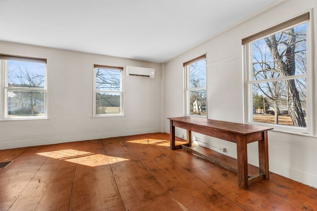 85 Academy Road, Thetford, VT 05074