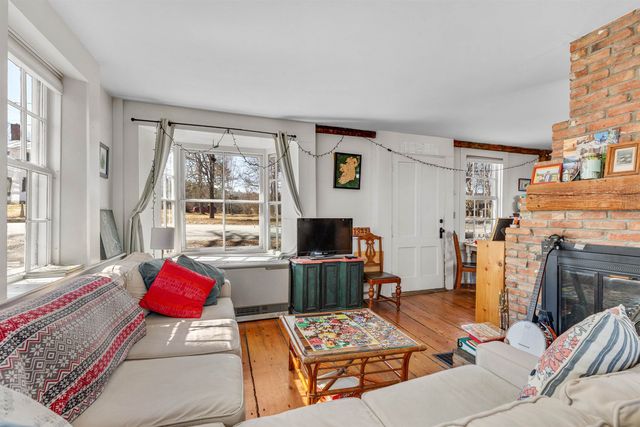 85 Academy Road, Thetford, VT 05074