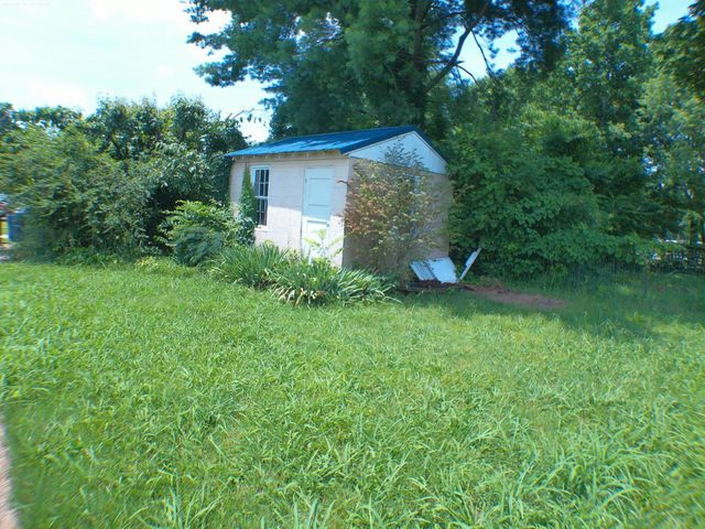 201 Hodges St, N, Cowan, TN 37318