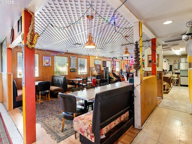 50316 COLUMBIA RIVER Hwy, Scappoose, OR 97056