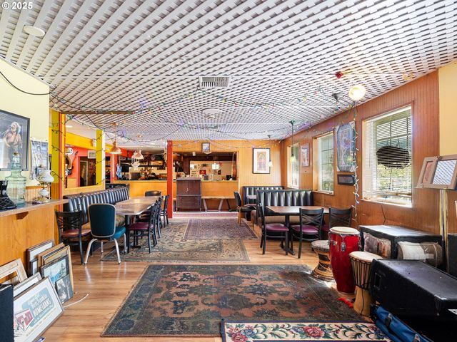 50316 COLUMBIA RIVER Hwy, Scappoose, OR 97056
