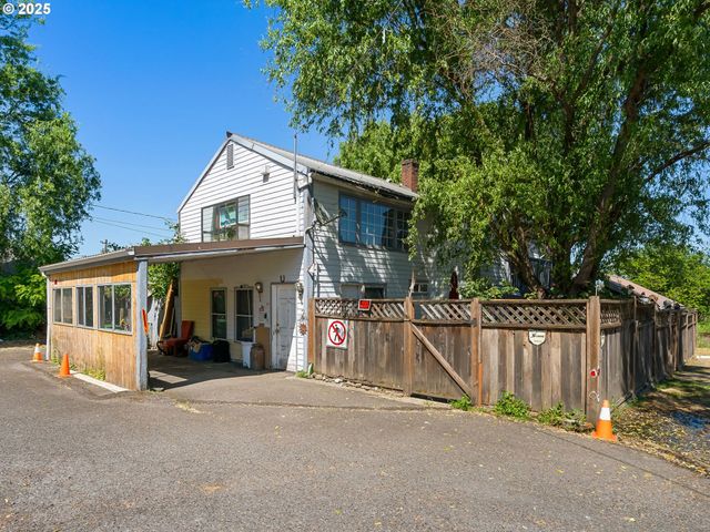 50316 COLUMBIA RIVER Hwy, Scappoose, OR 97056