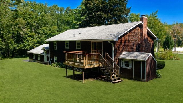261 Brookfield Rd, Charlton, MA 01507