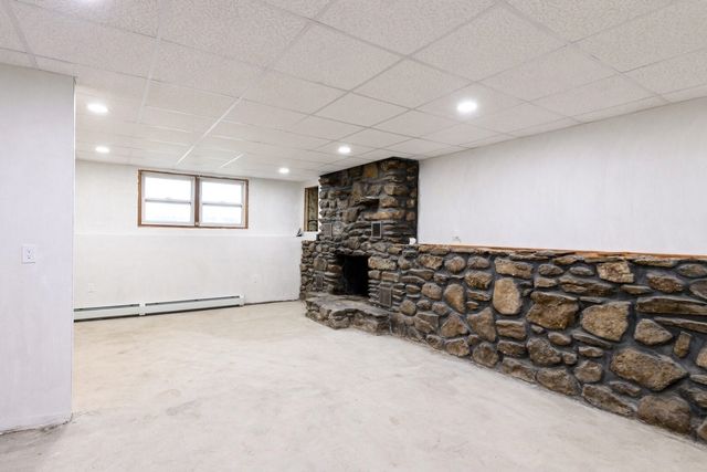 261 Brookfield Rd, Charlton, MA 01507