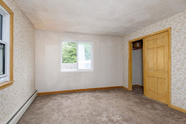 261 Brookfield Rd, Charlton, MA 01507