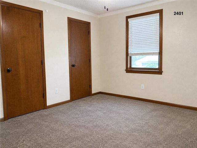 2401 & 2403 SW 6th Street, Blue Springs, MO 64014