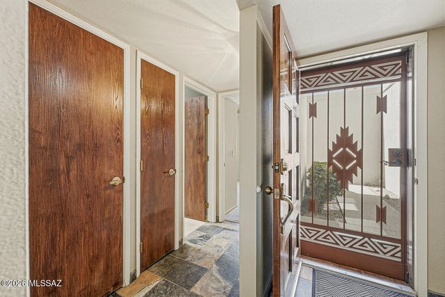 375 S Placita La Paz, Green Valley, AZ 85614