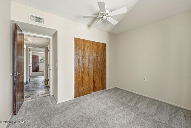 375 S Placita La Paz, Green Valley, AZ 85614