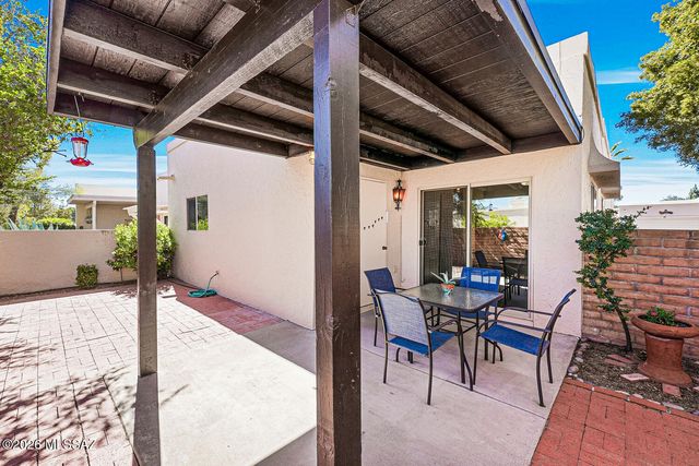 375 S Placita La Paz, Green Valley, AZ 85614