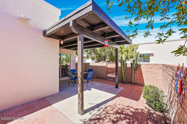 375 S Placita La Paz, Green Valley, AZ 85614