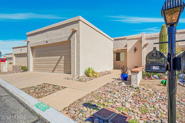 375 S Placita La Paz, Green Valley, AZ 85614