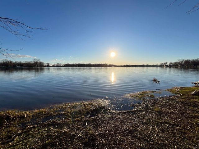 4495 S 1000 Street, Hudson, IN 46747